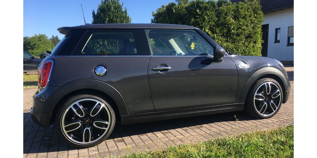 Mini Cooper SD 178.635 km 10.900 &euro; Homburg 66424