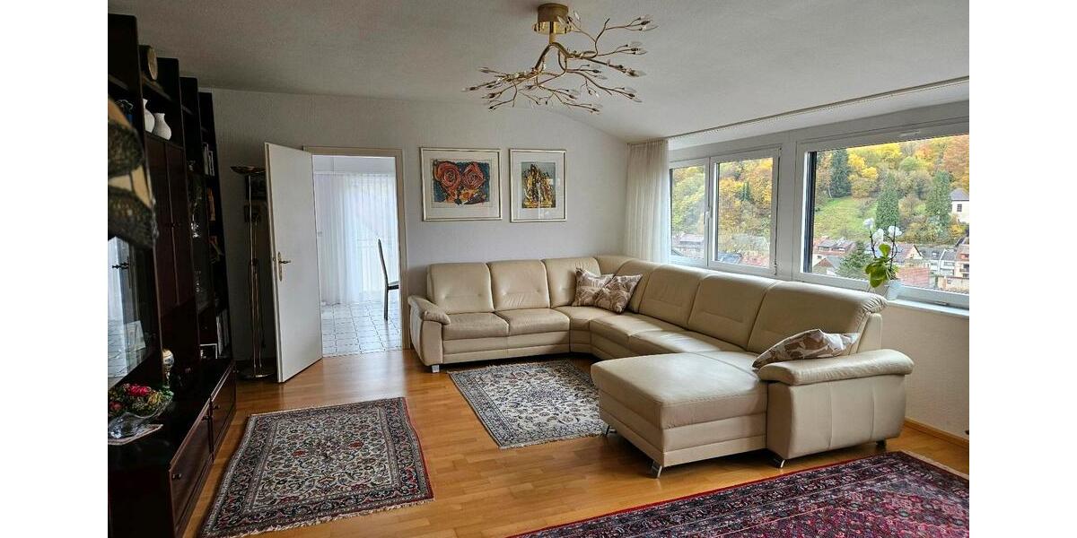 Dachgeschoßwohnung Saarbrücken Brebach-Fechingen - 4 Zimmer, 86 m&sup2;, 269.000&euro; | Angebot:26476052