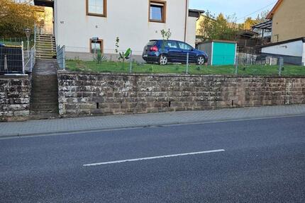 Haus Eppelborn - 7 Zimmer, 140 m&sup2;, 260.000&euro; | Angebot:25971204