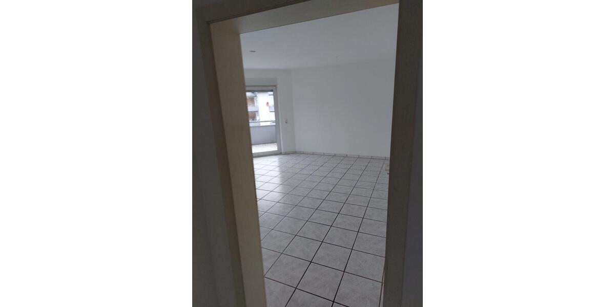 Etagenwohnung Homburg - 3 Zimmer, 82 m&sup2;, 197.000&euro; | Angebot:26608509