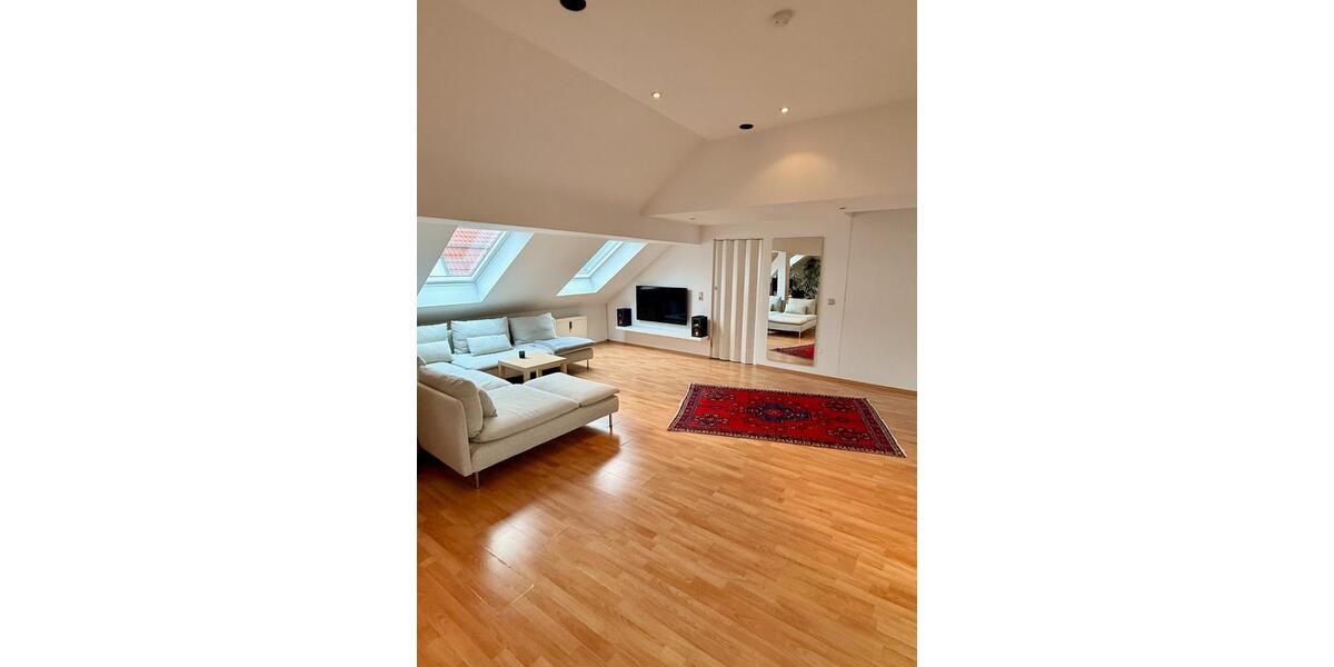 Dachgeschoßwohnung Sulzbach (Saar) - 2 Zimmer, 77 m&sup2;, 950&euro; | Angebot:25876618