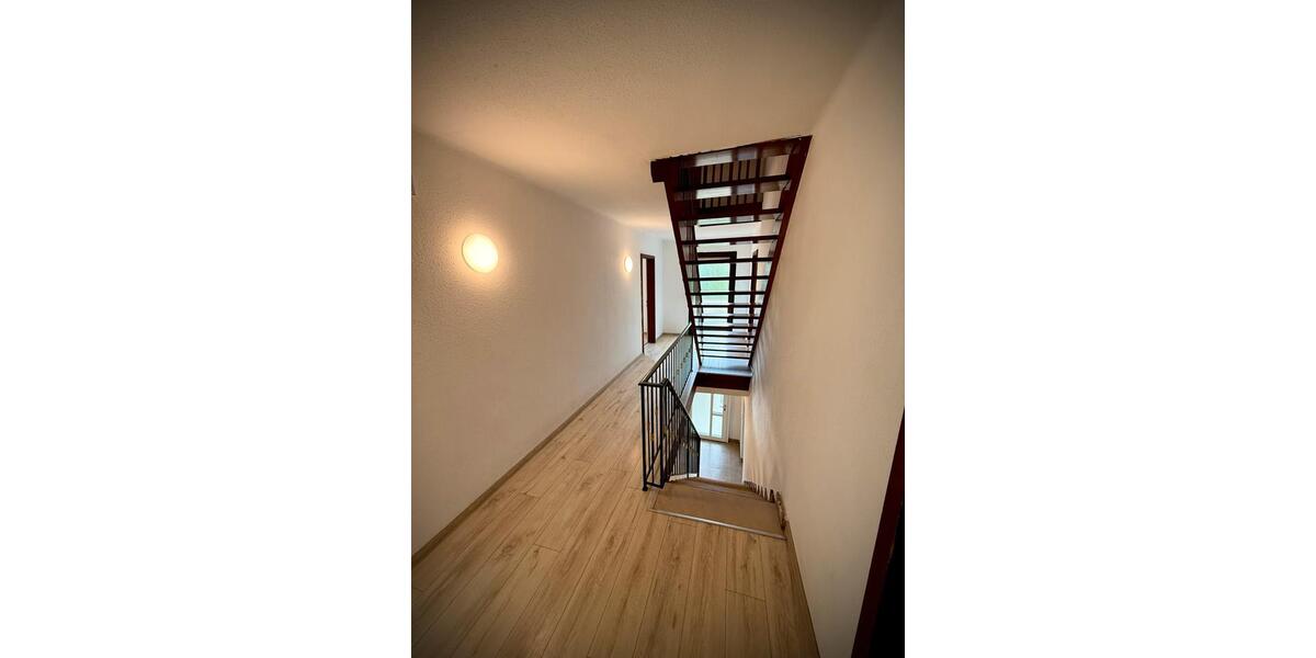 Einfamilienhaus Rammelsbach - 9 Zimmer, 175 m&sup2;, 239.000&euro; | Angebot:26580330