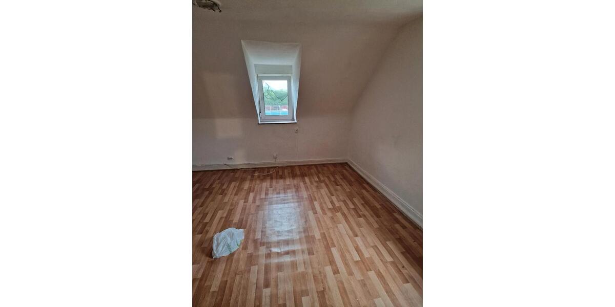 Mehrfamilienhaus, Wohnhaus Zweibrücken - 12 Zimmer, 240 m&sup2;, 250.000&euro; | Angebot:26594140