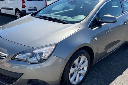 Opel Astra 61.000 km 11.900 &euro; Kirkel-Limbach 66459