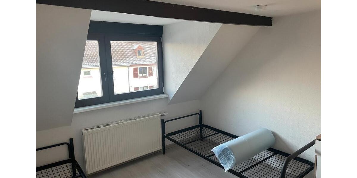 Dachgeschoßwohnung Saarbrücken St. Arnual - 3 Zimmer, 45 m&sup2;, 550&euro; | Angebot:25298080