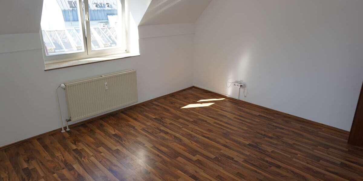 Etagenwohnung Zweibrücken Stadtmitte - 3 Zimmer, 71 m&sup2;, 678&euro; | Angebot:23080814