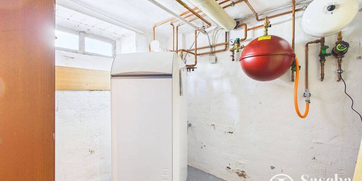 Freistehendes Einfamilienhaus in ruhiger Sackgassenlage auf weitläufigem Grundstück in St. Ingbert - Einfamilienhaus Sankt Ingbert St. Ingbert | Angebot:26191849