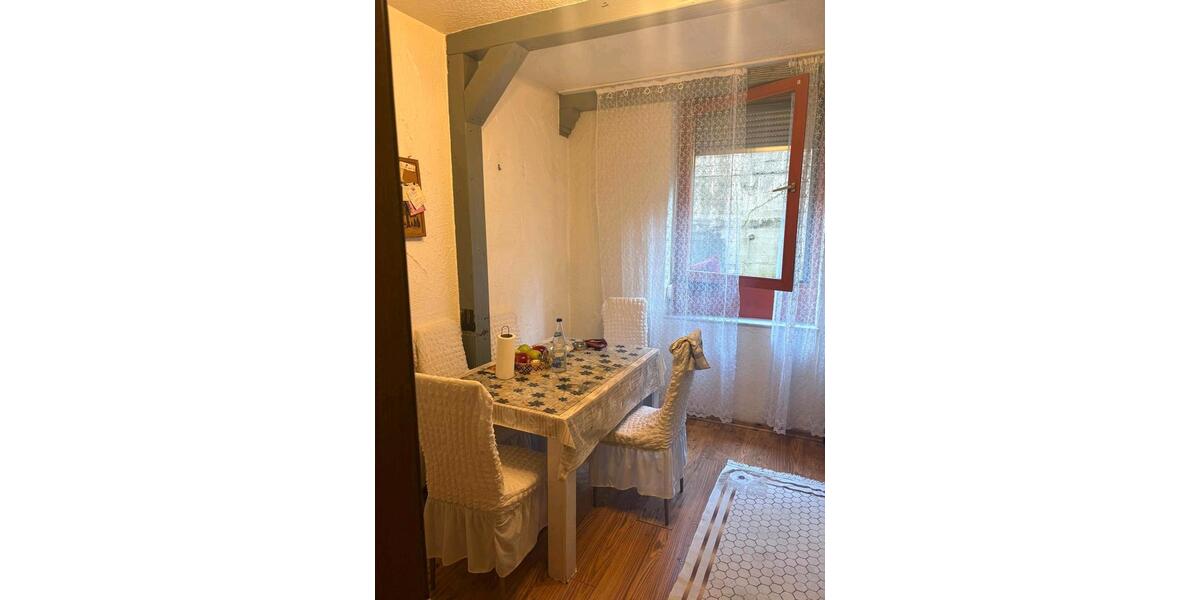 Etagenwohnung Neunkirchen - 4 Zimmer, 94 m&sup2;, 92.000&euro; | Angebot:26931596