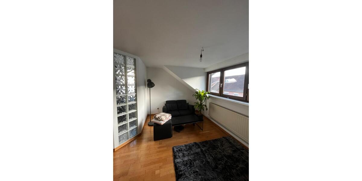 Dachgeschoßwohnung Saarbrücken St. Arnual - 3 Zimmer, 70 m&sup2;, 450&euro; | Angebot:25636583