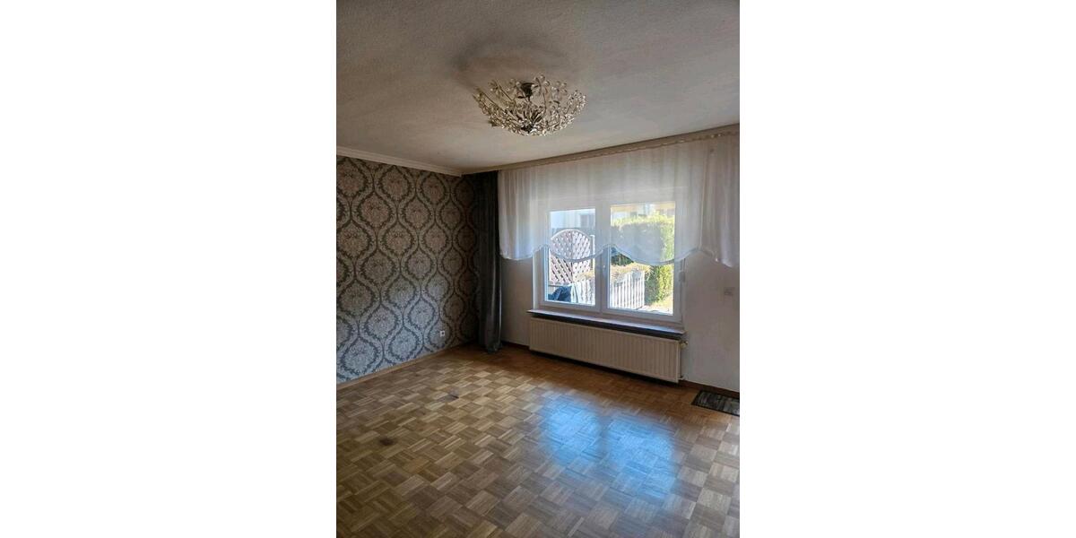 Reihenhaus Tholey - 5 Zimmer, 128 m&sup2;, 220.000&euro; | Angebot:26803559