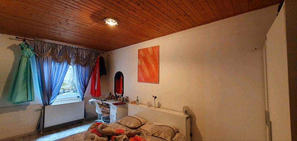 Etagenwohnung Neunkirchen - 4 Zimmer, 94 m&sup2;, 97.000&euro; | Angebot:26236981