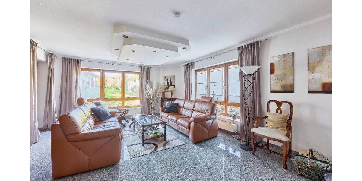 Einfamilienhaus Contwig Stambach - 1 Zimmer, 405 m&sup2;, 555.000&euro; | Angebot:25800263