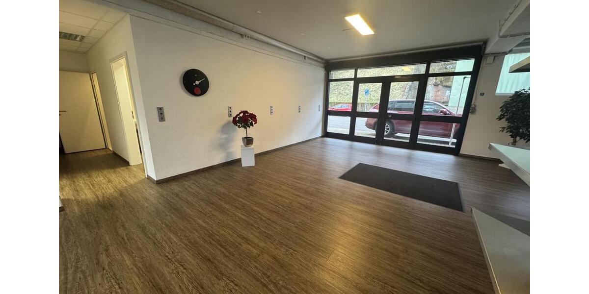 Gewerbeobjekt Saarbrücken Brebach-Fechingen - 1.400&euro; | Angebot:25218295