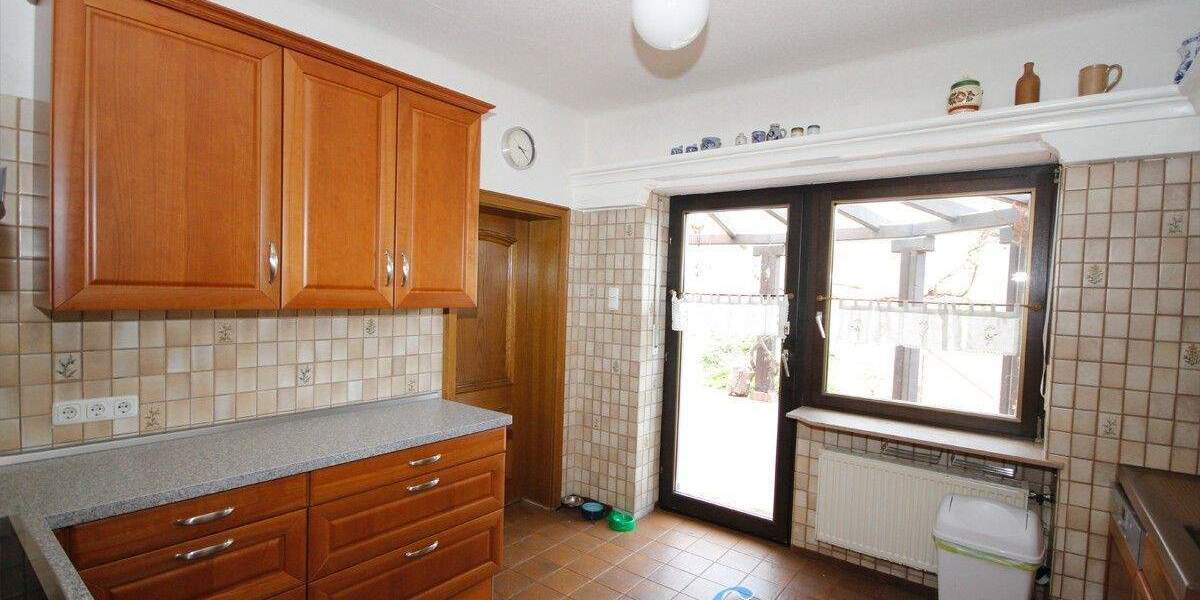 Doppelhaushälfte Bexbach - 9 Zimmer, 213 m&sup2;, 298.000&euro; | Angebot:25769303