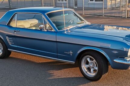 Ford Mustang 105.000 km 34.900 &euro; Mandelbachtal 66399