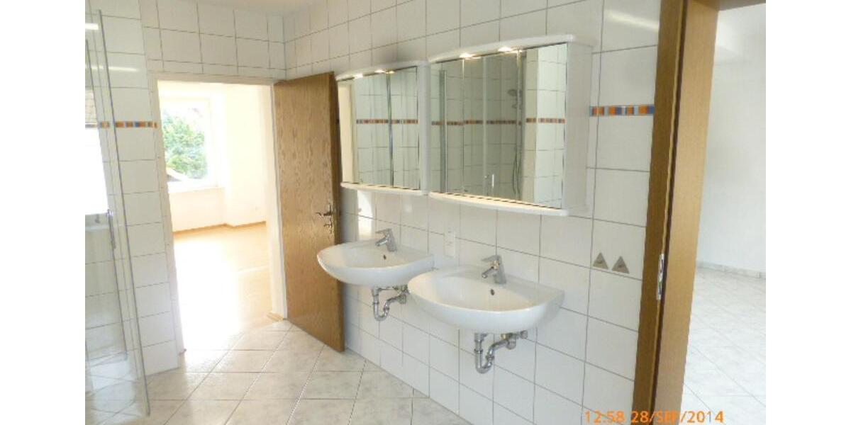 Einfamilienhaus Herschweiler-Pettersheim Pettersheim - 6 Zimmer, 200 m&sup2;, 1.190&euro; | Angebot:25855908