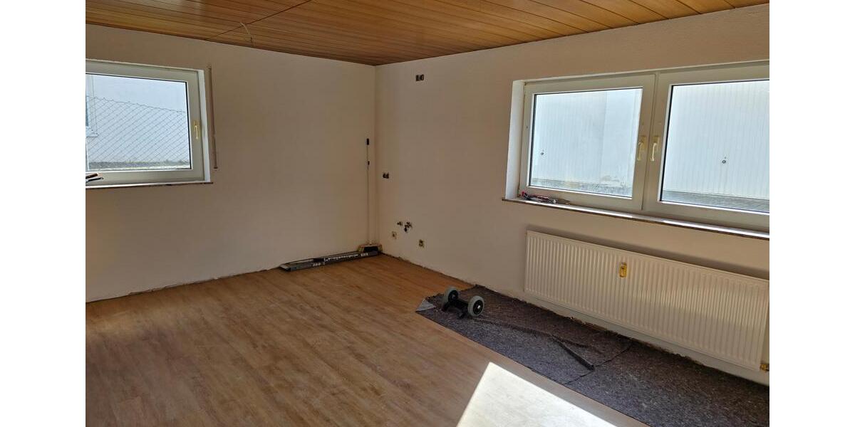 Etagenwohnung Kirkel - 3 Zimmer, 65 m&sup2;, 390&euro; | Angebot:26004557