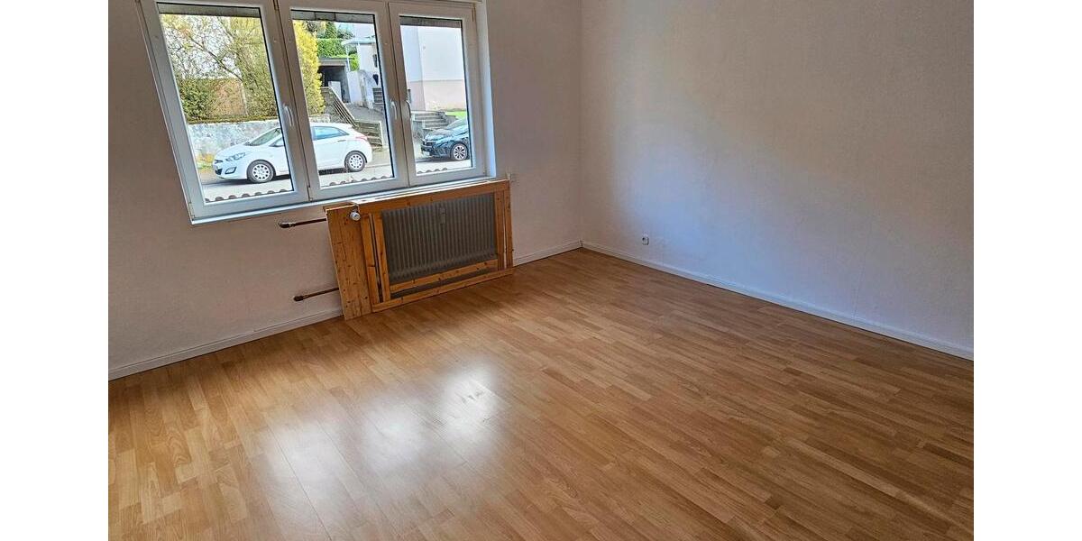Erdgeschoßwohnung Sulzbach (Saar) - 3 Zimmer, 80 m&sup2;, 700&euro; | Angebot:26007921