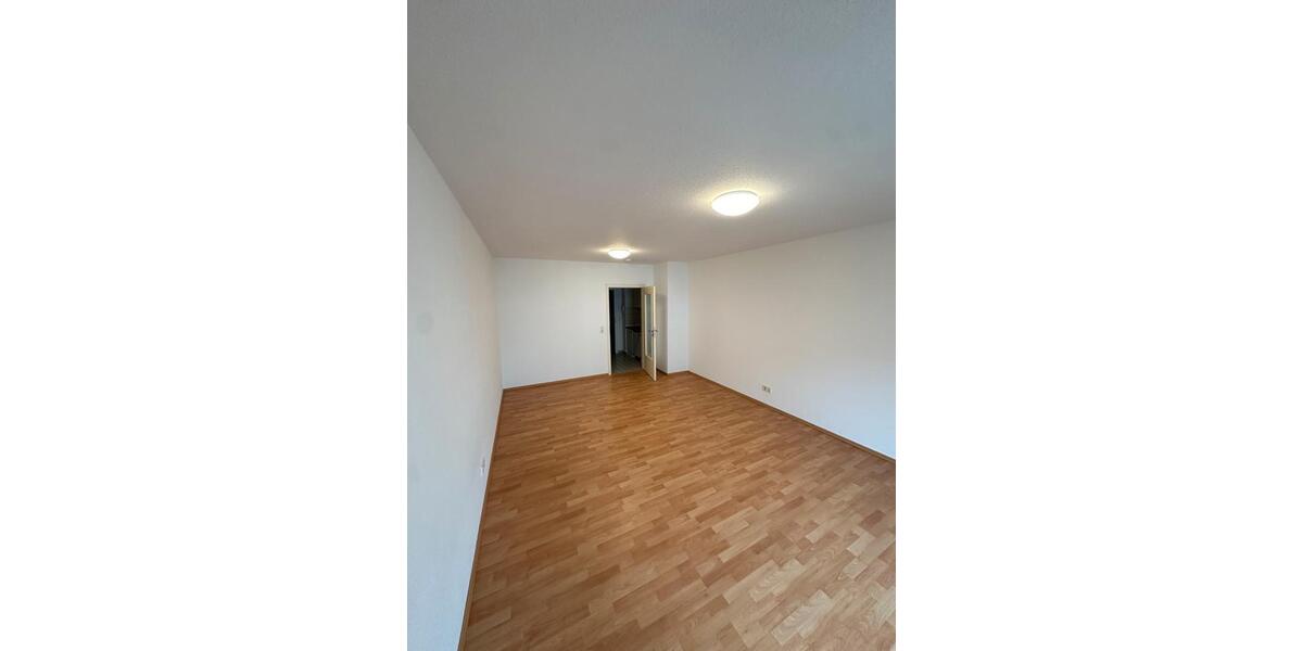 Etagenwohnung Homburg - 1 Zimmer, 32 m&sup2;, 350&euro; | Angebot:25977196