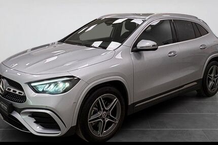 Mercedes-Benz GLA 180 17.055 km 35.890 &euro; Saarbrücken 66117