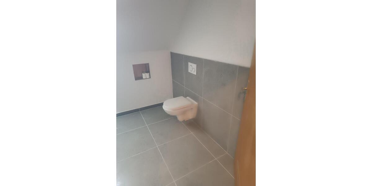 Etagenwohnung Neunkirchen - 4 Zimmer, 100 m&sup2;, 780&euro; | Angebot:25875523