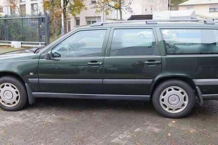 Volvo V70 208.367 km 9.450 &euro; Saarbrücken 66117