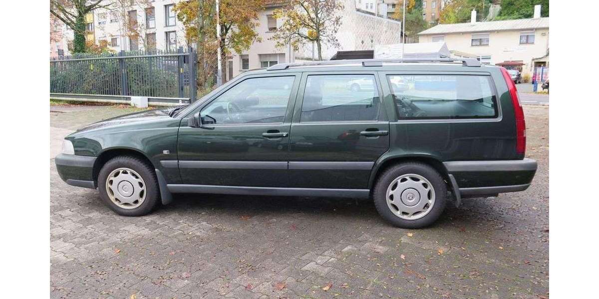 Volvo V70 208.367 km 9.450 &euro; Saarbrücken 66117