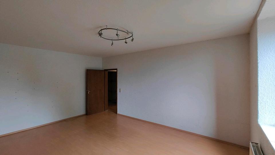 Erdgeschoßwohnung Breitenbach - 2 Zimmer, 84 m&sup2;, 125.000&euro; | Angebot:26271312