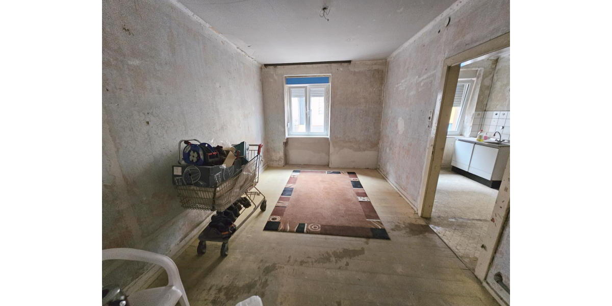 ObjNr:19582 - Renovierungsbedürftiges 4 Fam.-Mehrfamilienhaus in zentraler Lage - Zweifamilienhaus Pirmasens Fehrbach | Angebot:17823307