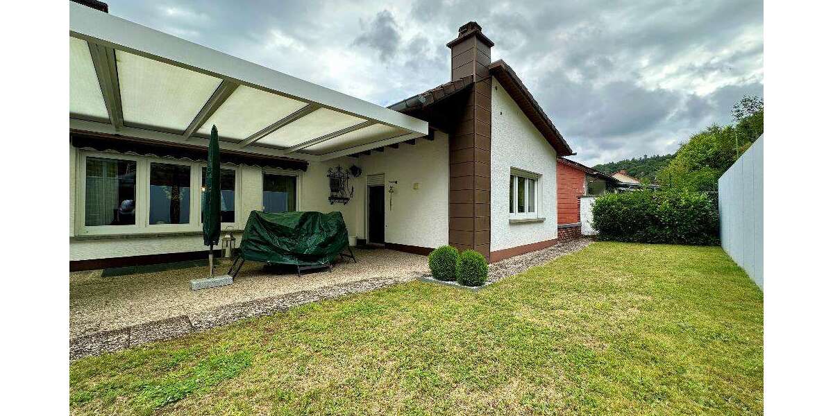 Einfamilienhaus Waldfischbach - 5 Zimmer, 151 m&sup2;, 215.000&euro; | Angebot:25399536