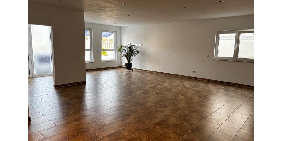 Erdgeschoßwohnung Pirmasens Niedersimten - 3 Zimmer, 125 m&sup2;, 850&euro; | Angebot:25918964