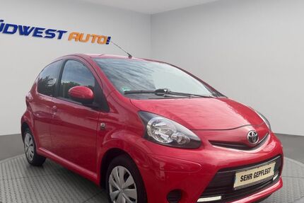 Toyota Aygo (X) 53.000 km 7.480 &euro; Saarbrücken 66111