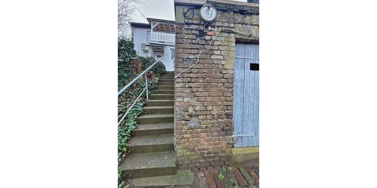 Etagenwohnung Saarbrücken / Am Homburg St Johann - 5 Zimmer, 102 m&sup2;, 229.000&euro; | Angebot:25697933