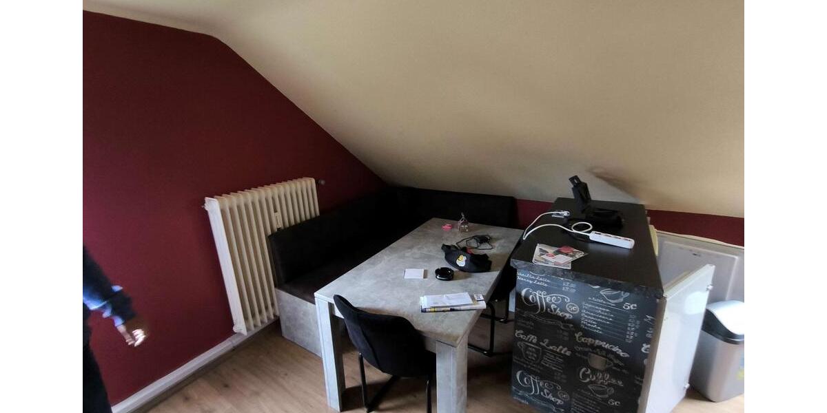 Dachgeschoßwohnung Saarbrücken Brebach-Fechingen - 2 Zimmer, 66 m&sup2;, 465&euro; | Angebot:25988749