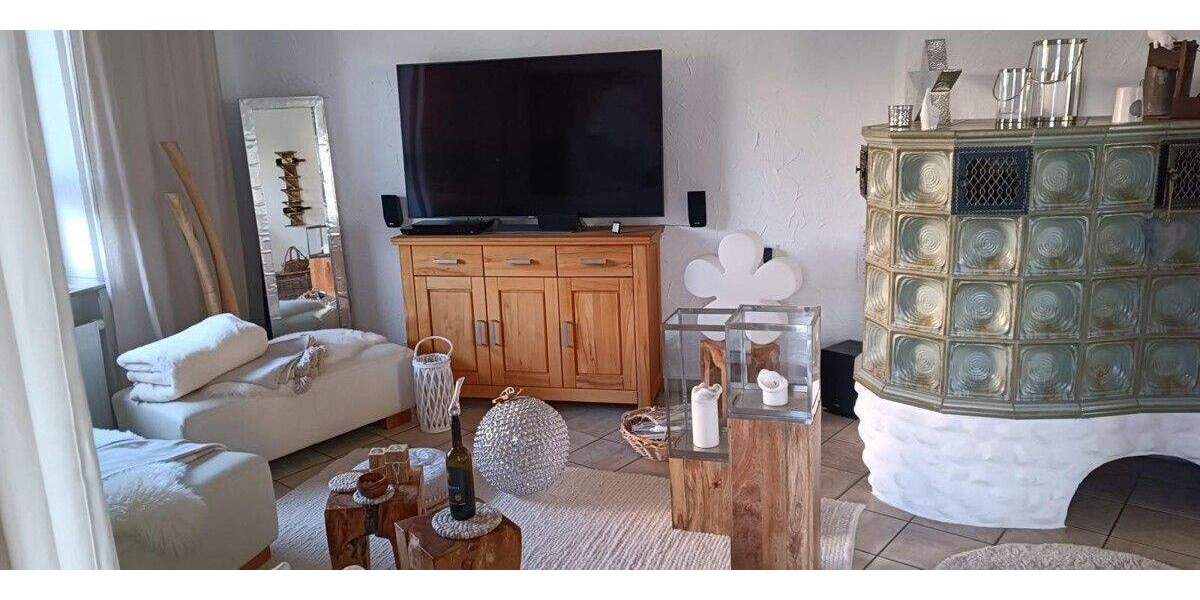 Etagenwohnung Neunkirchen Innenstadt - 3 Zimmer, 120 m&sup2;, 830&euro; | Angebot:25727938