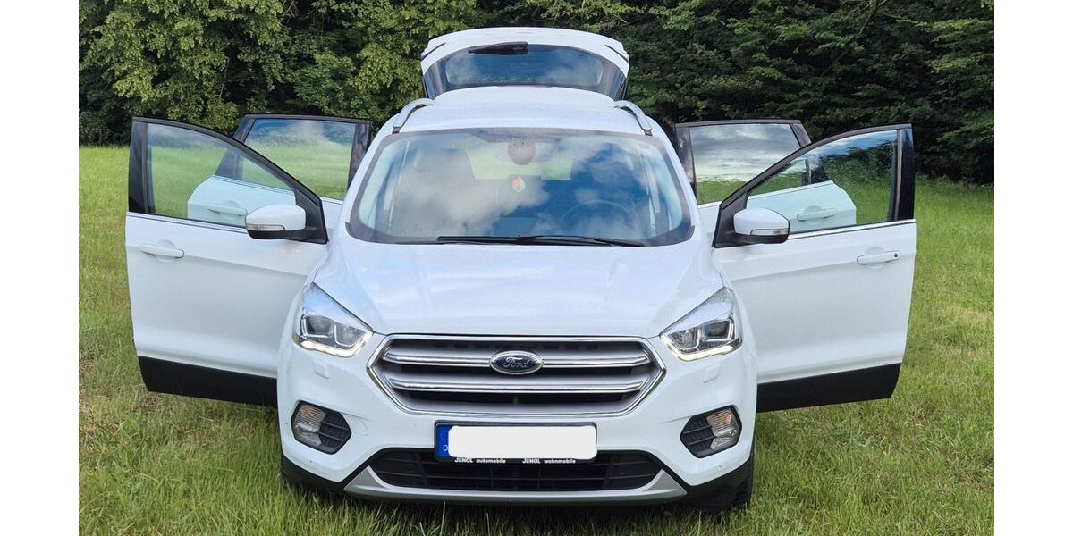 Ford Kuga 97.300 km 14.900 &euro; Tholey 66636