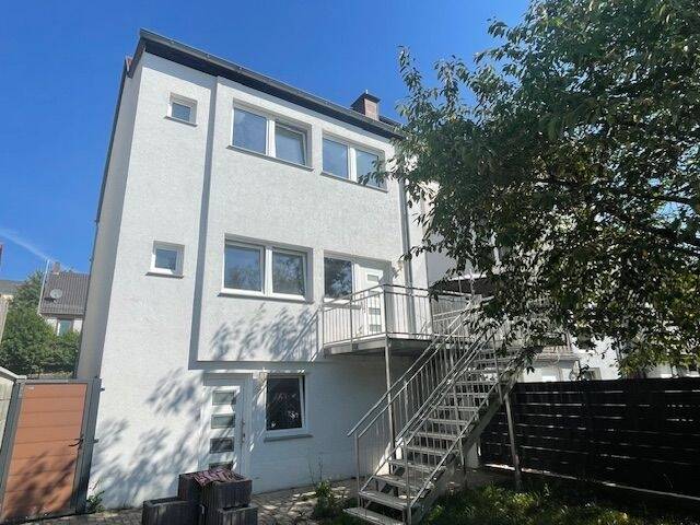 Doppelhaushälfte Rammelsbach - 8 Zimmer, 158 m&sup2;, 289.000&euro; | Angebot:25666636