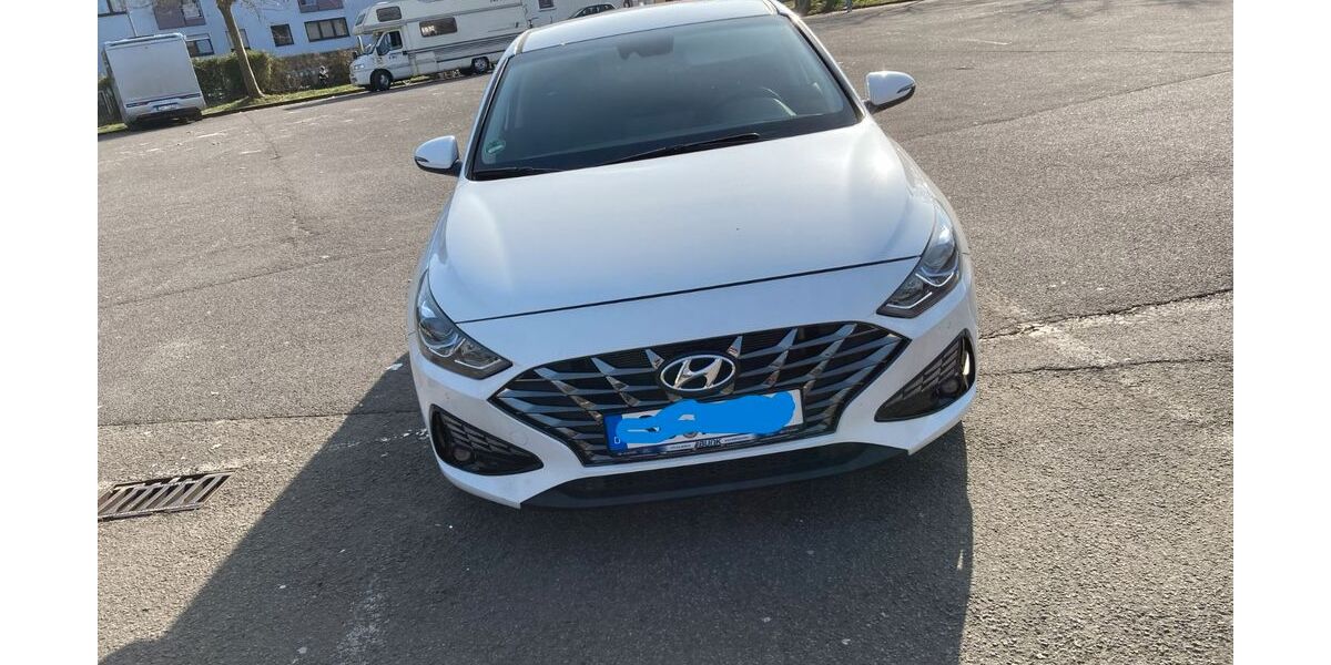 Hyundai i30 8.000 km 22.450 &euro; Saarbrücken 66125