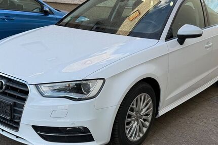 Audi A3 140.000 km 10.299 &euro; Saarbrücken 66115