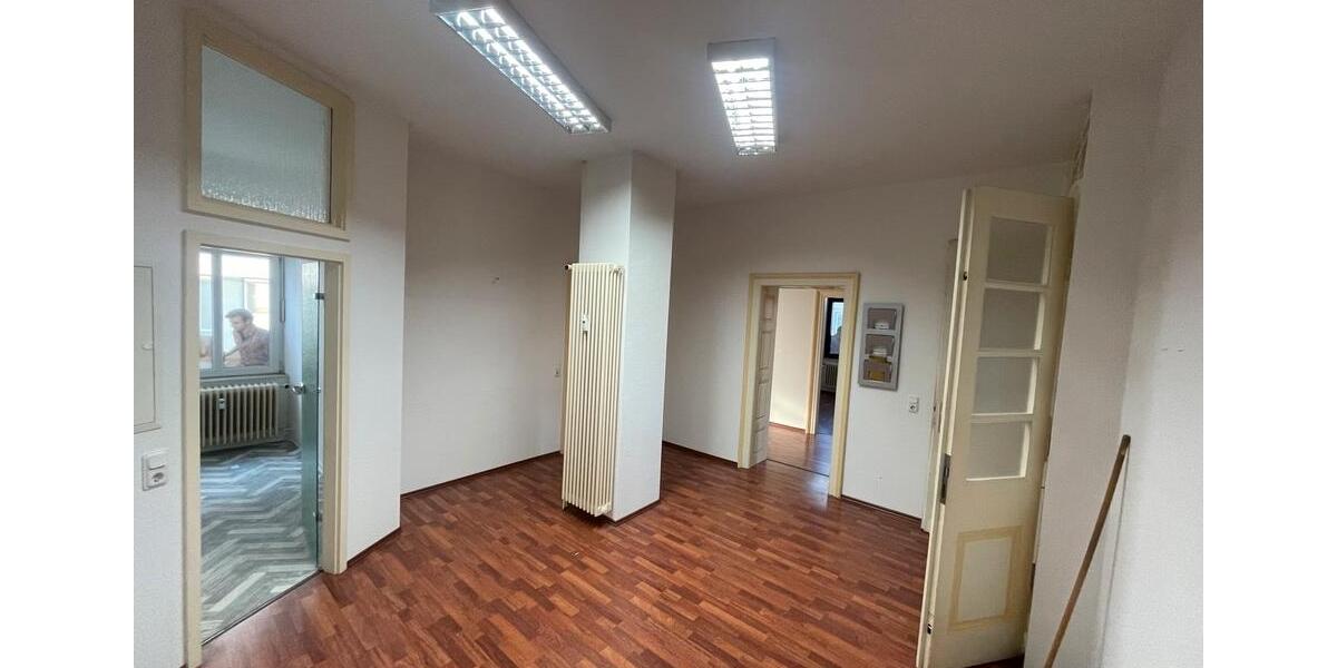 Etagenwohnung Sankt Wendel - 7 Zimmer, 134 m&sup2;, 1.200&euro; | Angebot:25224735