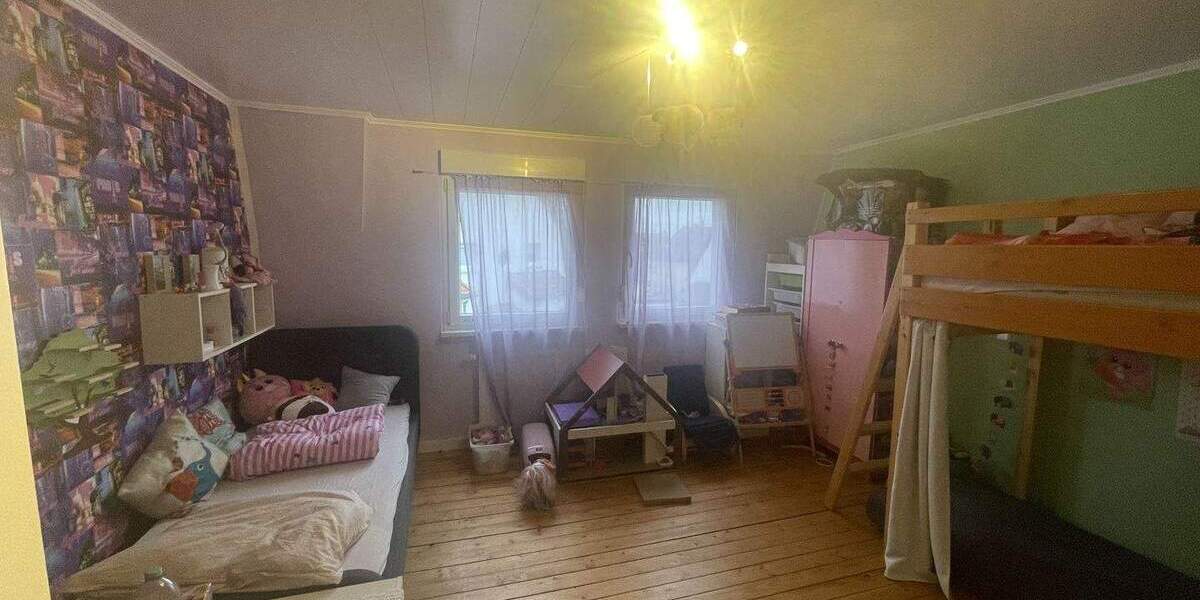 Einfamilienhaus Saarbrücken / Dudweiler Dudweiler - 8 Zimmer, 160 m&sup2;, 249.000&euro; | Angebot:25772718