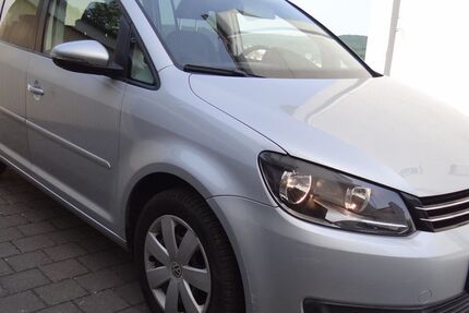 VW Touran 88.355 km 8.000 &euro; Saarbrücken 66117