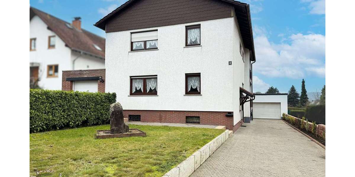 Einfamilienhaus Saarbrücken Brebach-Fechingen - 8 Zimmer, 200 m&sup2;, 439.000&euro; | Angebot:25354506