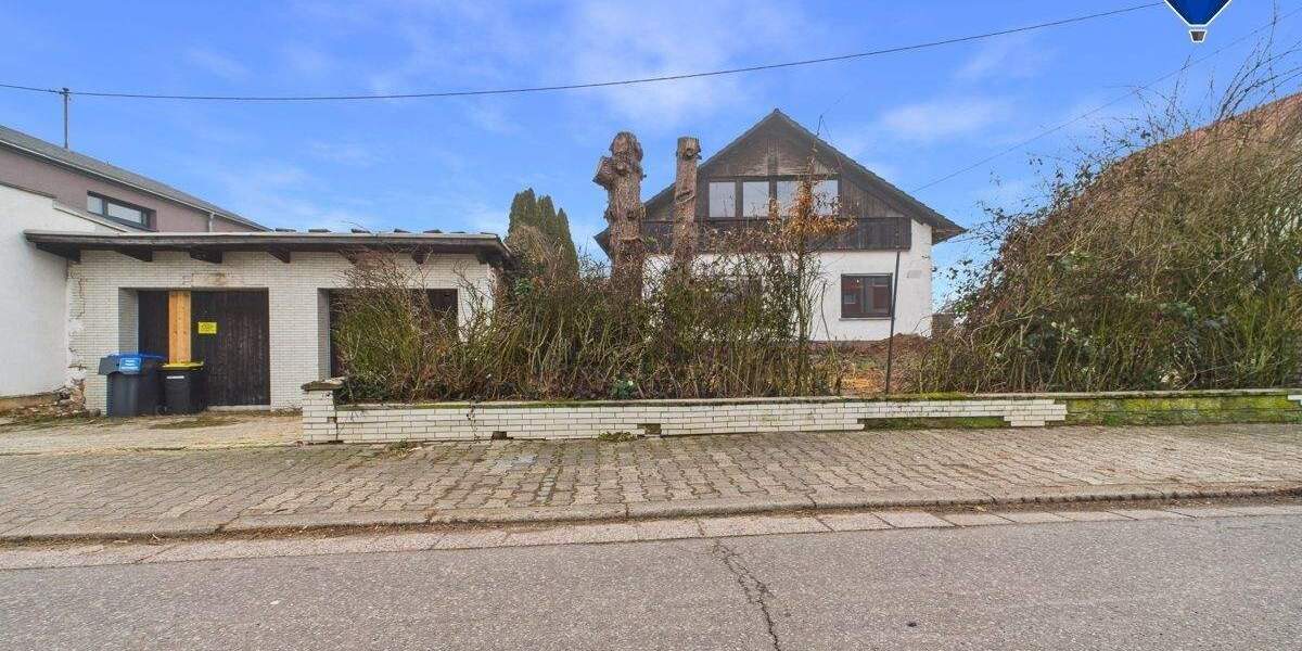 Einfamilienhaus Eppelborn Wiesbach - 4 Zimmer, 253 m&sup2;, 169.000&euro; | Angebot:25673985