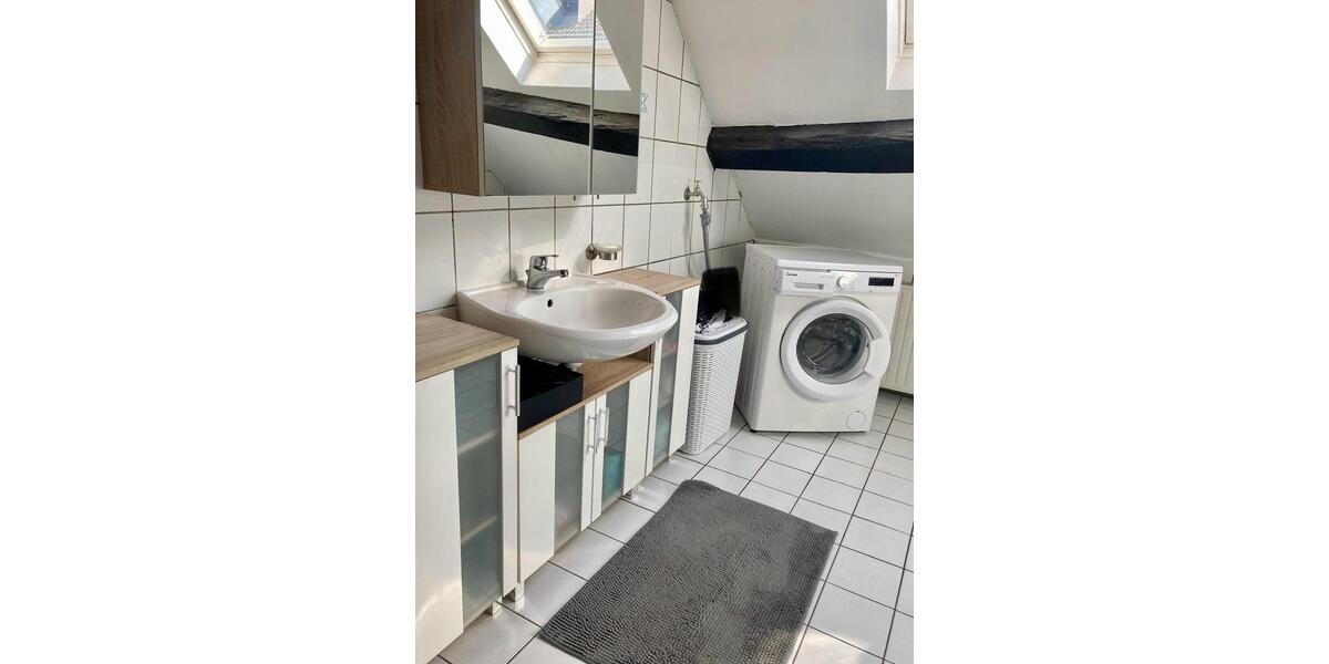 Dachgeschoßwohnung Merchweiler - 2 Zimmer, 55 m&sup2;, 700&euro; | Angebot:25973616