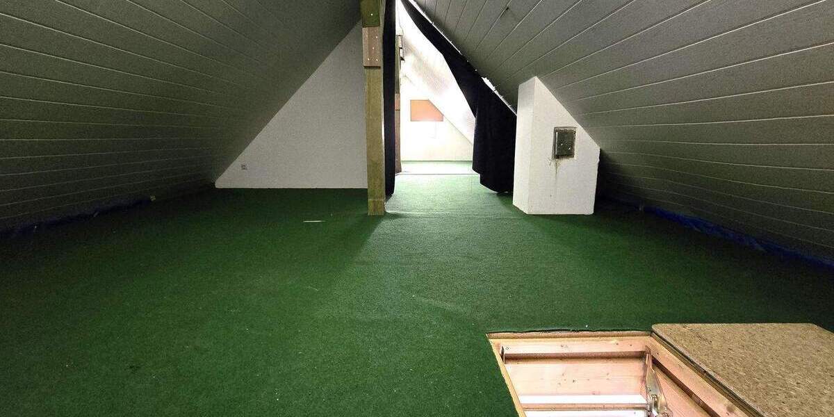 Einfamilienhaus Mandelbachtal Heckendalheim - 8 Zimmer, 180 m&sup2;, 259.000&euro; | Angebot:25677418