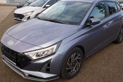 Hyundai i20 11.300 km 17.450 &euro; Freisen 66629