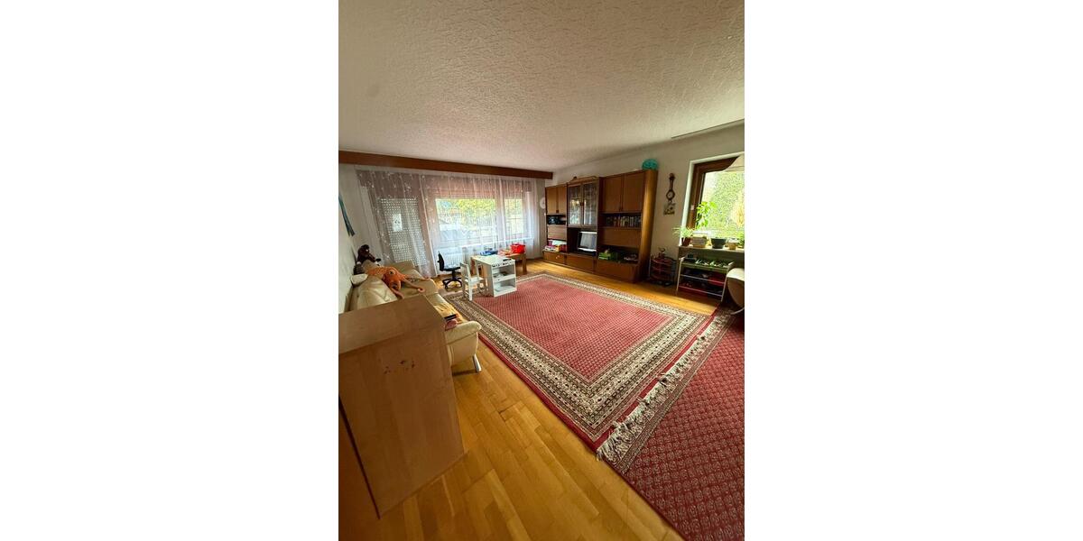 Einfamilienhaus Neunkirchen - 4 Zimmer, 140 m&sup2;, 1.100&euro; | Angebot:25886368