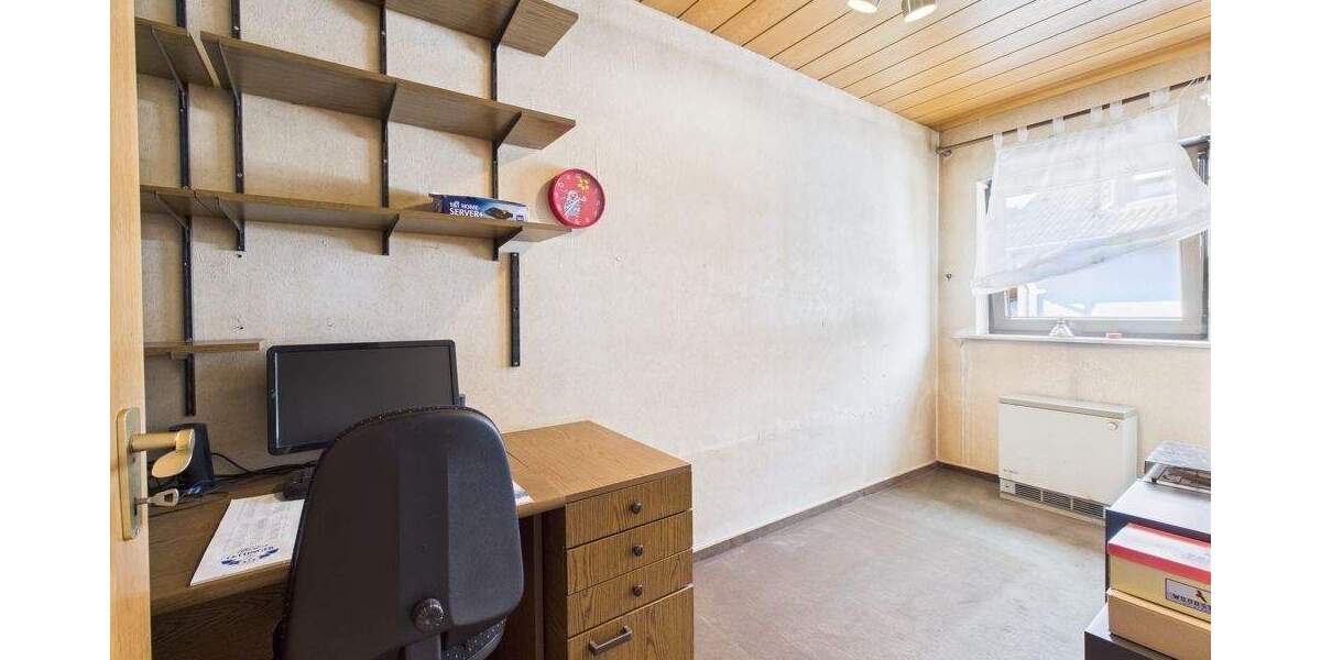 Mehrfamilienhaus, Wohnhaus Quierschied - 9 Zimmer, 234 m&sup2;, 195.000&euro; | Angebot:25799966