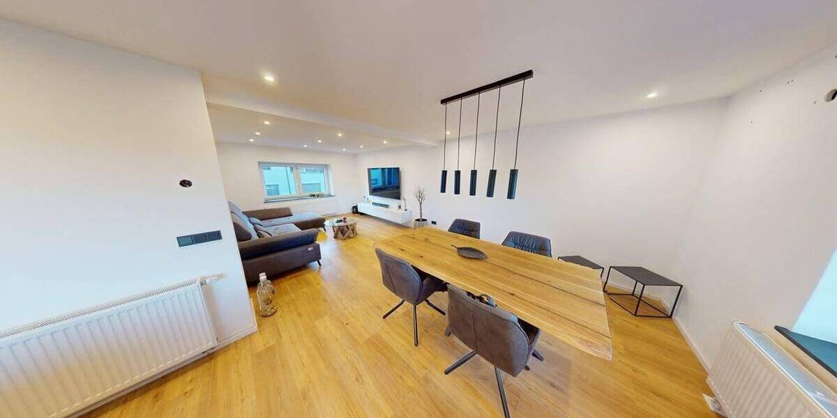 Einfamilienhaus Schiffweiler - 3 Zimmer, 95 m&sup2;, 199.000&euro; | Angebot:25984455